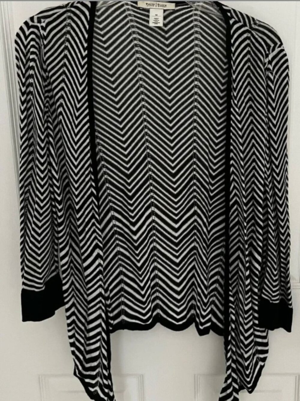 White House Black Market, black/white chevron pattern cardigan, longer front, M